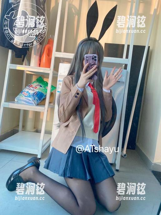 AT鲨 看!AT鲨如何在海边展现她的高清写真风格