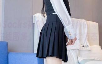 BoBoSocks袜啵啵 – 凉鞋界的奇迹！稚予在线图集，难道鞋子也能有态度？
