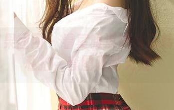GIRLT果团网 – 看莫雅淇如何玩转职业装私拍，套图吸睛无数