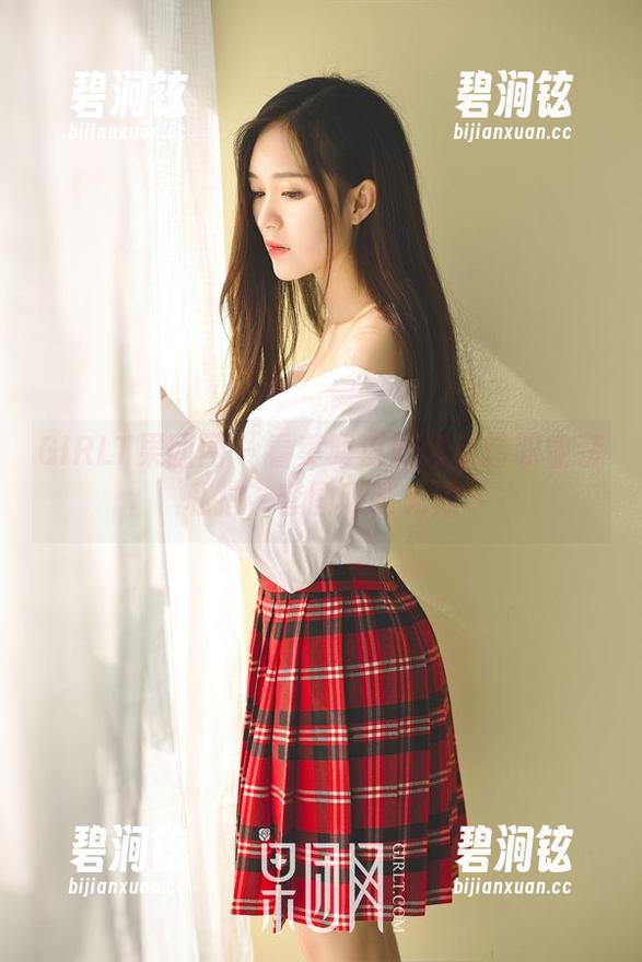 GIRLT果团网 - 看莫雅淇如何玩转职业装私拍，套图吸睛无数