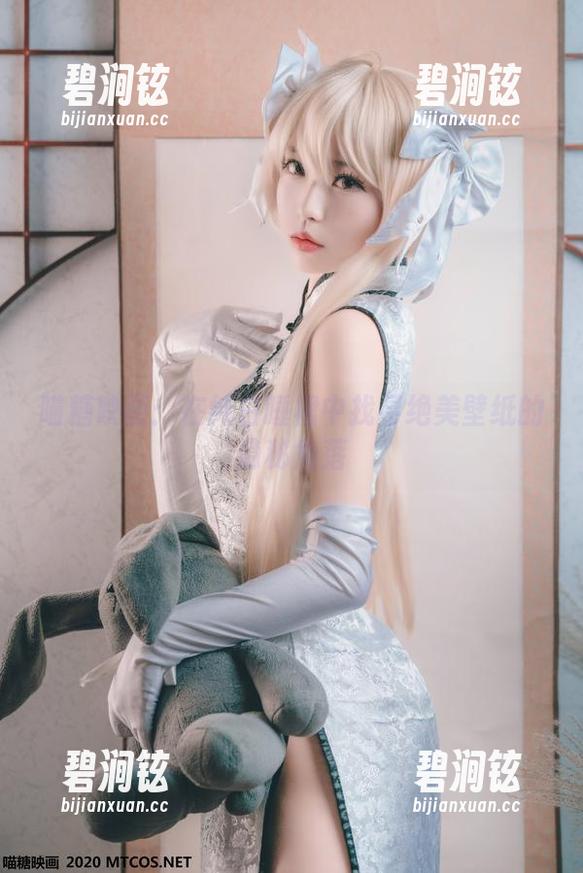 喵糖映画：在纯白睡裙中找寻绝美壁纸的隐秘角落