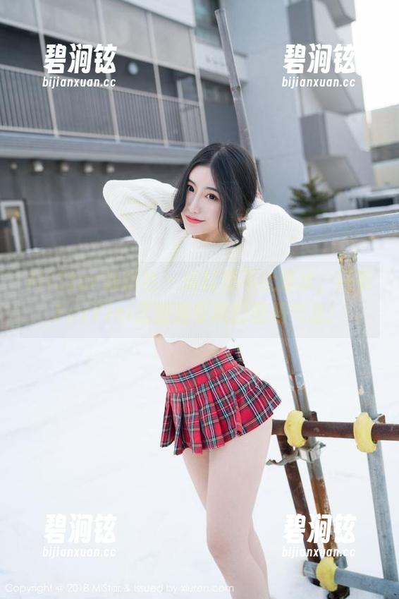 MiStar魅妍社 - 浴缸里不止是水，还有FoxYini孟狐狸专属的图册气息！