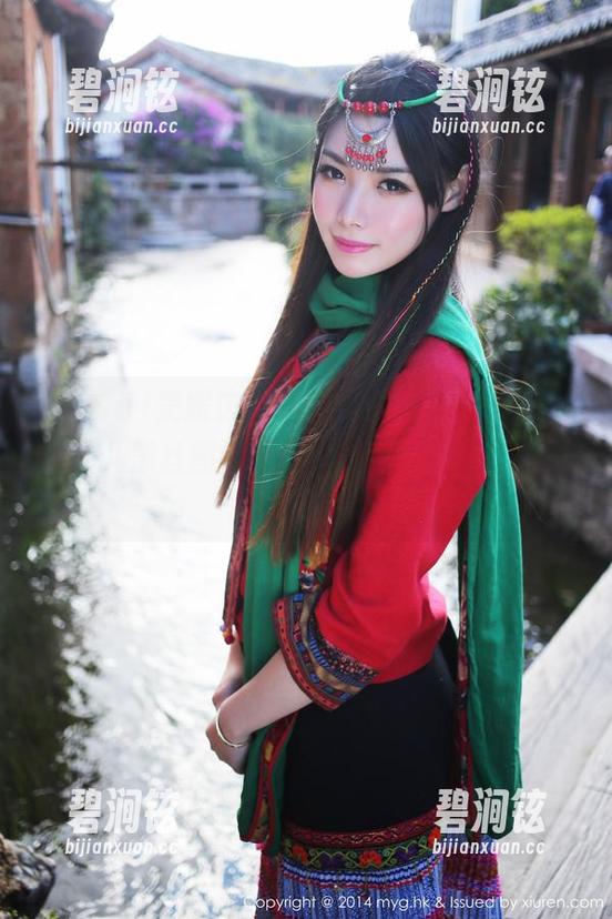 MyGirl美媛馆-小兜儿 MyGirl美媛馆 - 选中你的心动瞬间——小兜儿黑丝图库精选,时尚与魅力的碰撞!