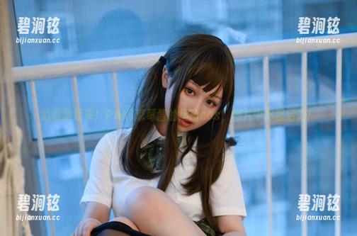 给我跑起来！PAKI草莓酱的运动cos，图片中尽显活力！