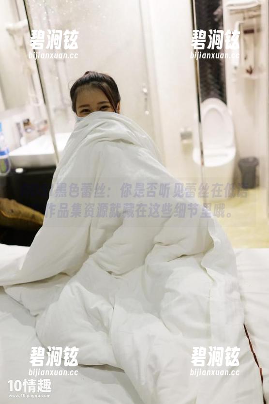 ROSI黑色蕾丝：你是否听见蕾丝在低语？作品集资源就藏在这些细节里哦。