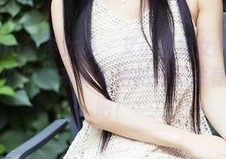 TouTiao头条女神 – 艾小青兔女郎写真集，更新中！快来看看她的兔耳朵有多俏皮吧！