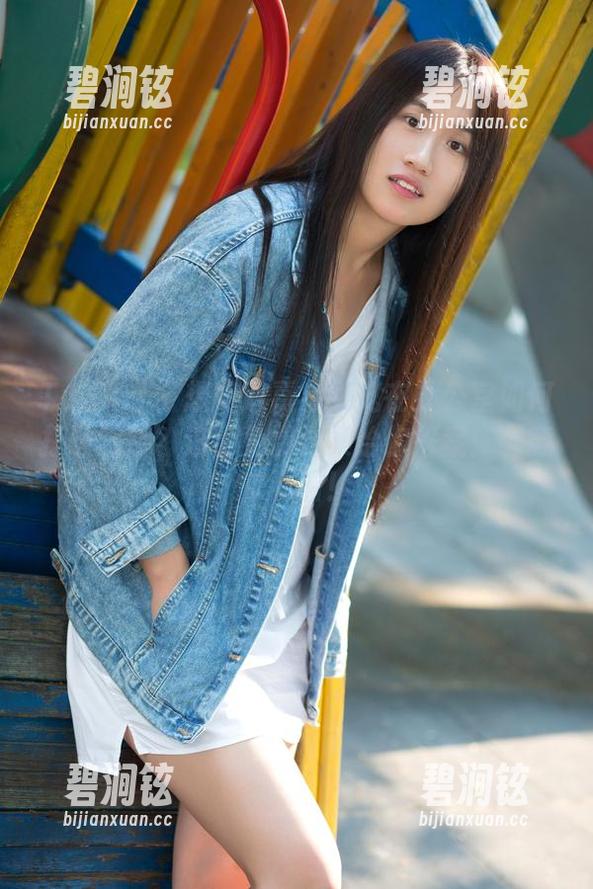 TuiGirl-嘉宝贝儿 TuiGirl - 想知道嘉宝贝儿在办公室如何打破常规?这份免费合集给你答案!随意来看看!