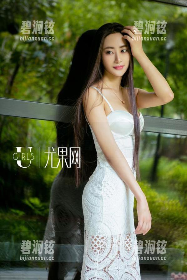 UGirls尤果网 - 拍照不求人！看看韩恩美的牛仔裤套图，别再犹豫了
