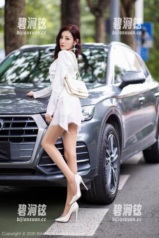 XIAOYU语画界 - 我在天台上看杨紫嫣Cynthia的写真，心里突然泛起一丝暧昧的涟漪