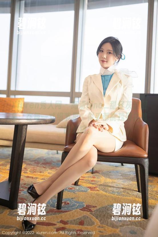 Xiuren秀人网 - 高清tina_甜仔灰丝图集：在每一寸细节里，似乎都能找到共鸣的心跳。