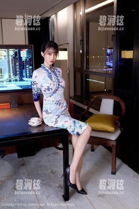 Xiuren秀人网 - 我到底在看妹妹还是张优ayoyo的才华？观看图包的确让我思绪万千。