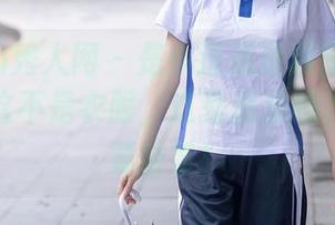 Xiuren秀人网 – 是小逗逗透明图集最新来袭：这不是衣服，这是魔法吗？忍不住要鼓掌！