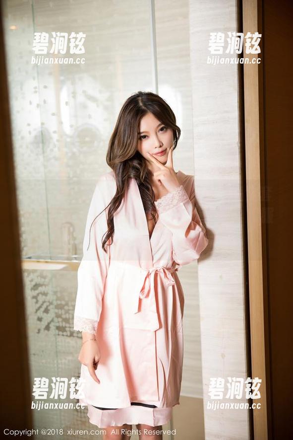 Xiuren秀人网 - 艾希儿的和服作品全套来了，为什么我总觉得她在说‘看，和服也能这么时髦’？