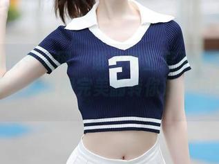 Xiuren秀人网 – 谁说职业装不能萌？萌白酱原图和套图完美翻转你对职场的想象。