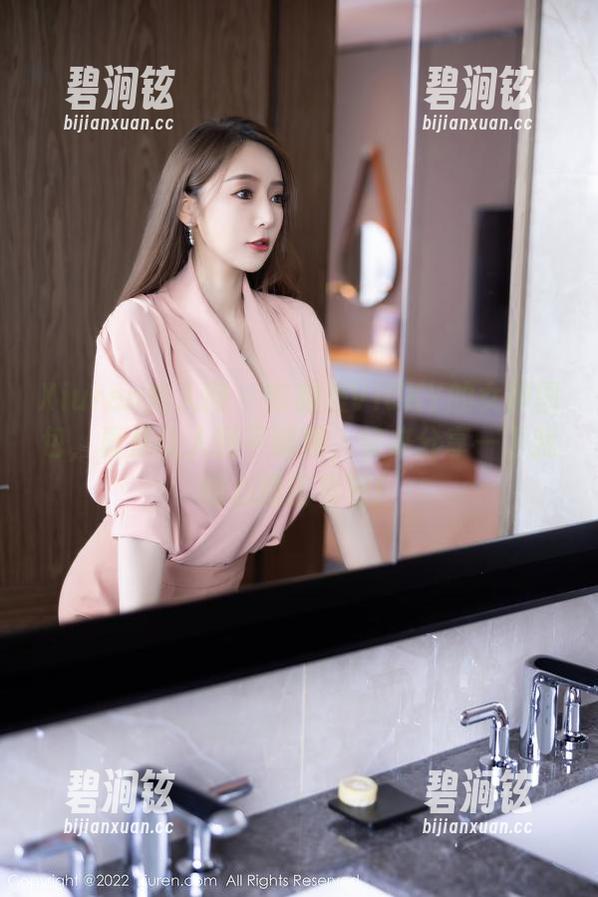 Xiuren秀人网 - 陈雅漫VICKY的女神图包，真是让人目不暇接，快来分享一下我的心路历程吧！