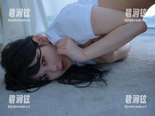 哎哟，Zia(지아)黑白照透着满满幽默感，免费原图走一波！