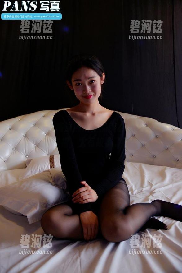 pans-美惠子 pans - 这高清照片里的美惠子,和她的连衣裙,太有故事了吧!