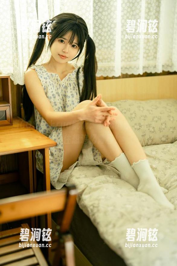 当COS遇上rua阮阮：初恋缎带，让人忍不住想追忆青春！