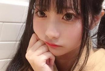 心跳加速！Wendy护士的私房写真大揭秘