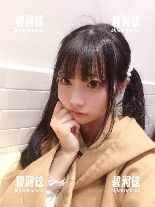 心跳加速！Wendy护士的私房写真大揭秘
