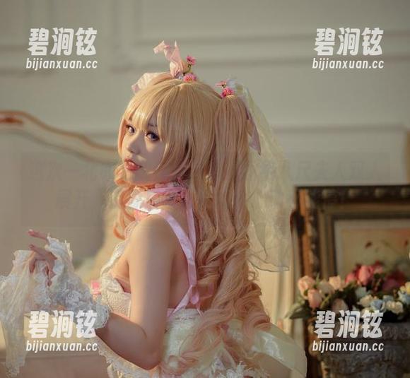 这次一北亦北的图集竟然是围绕八尺夫人双人展开，资源质量杠杠的，心动不能停！