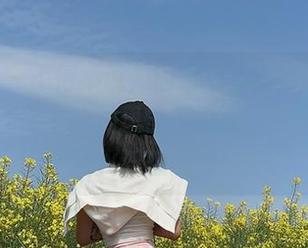 微密圈 – 不得不说，俏妞qiaoniu66的写真带来了不一样的风情，照片里的胯宽过肩让人浮想联翩！