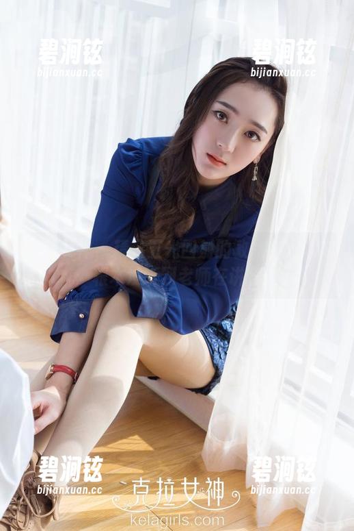 克拉女神 - 精选五光四射的敏珺校服图集：根本没听到老师在讲什么