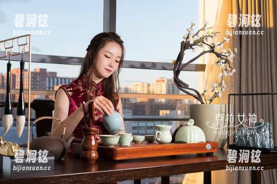 克拉女神 - 赵雨静教室图集，分享这里的‘学术’与‘色彩’都让人沉醉！