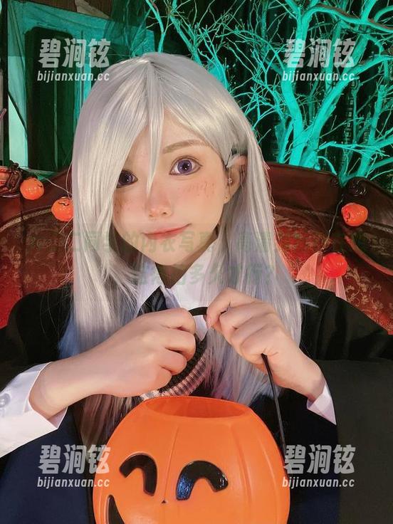 六二二同学的内衣写真，高清到我都在想，这得拍多久才行？