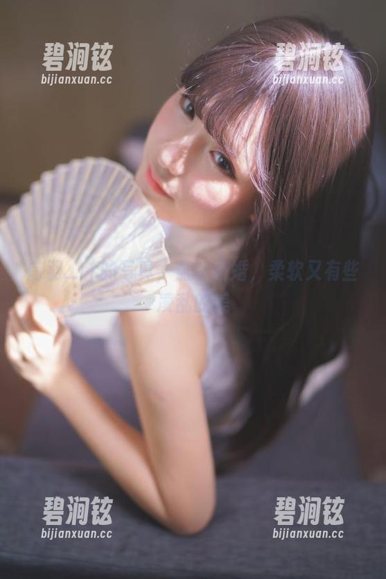 前羽_rr的写真，燕尔新婚，柔软又有些凌乱的美