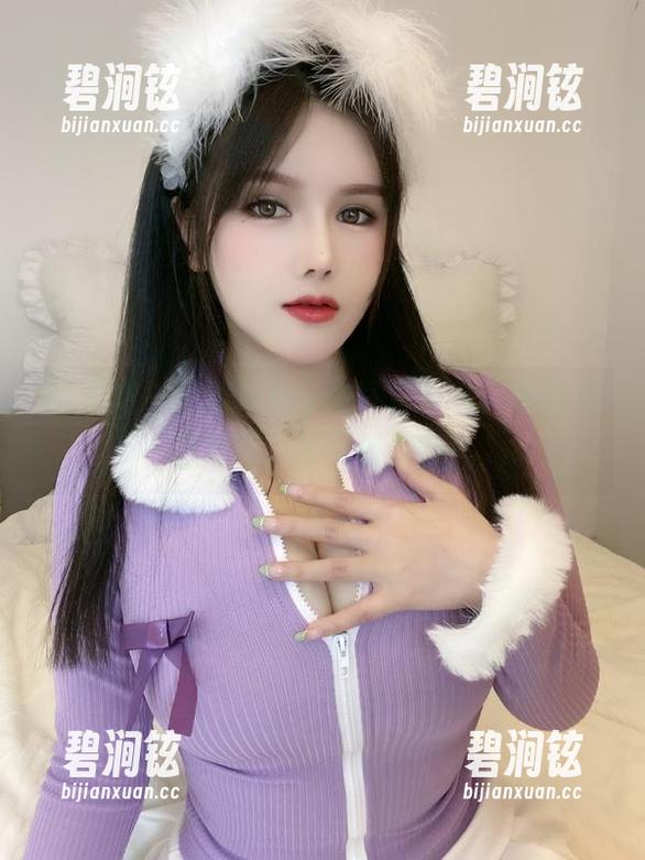 微密圈 - 可馨juicy的写真合集：盼星星盼月亮，还不如盼我！