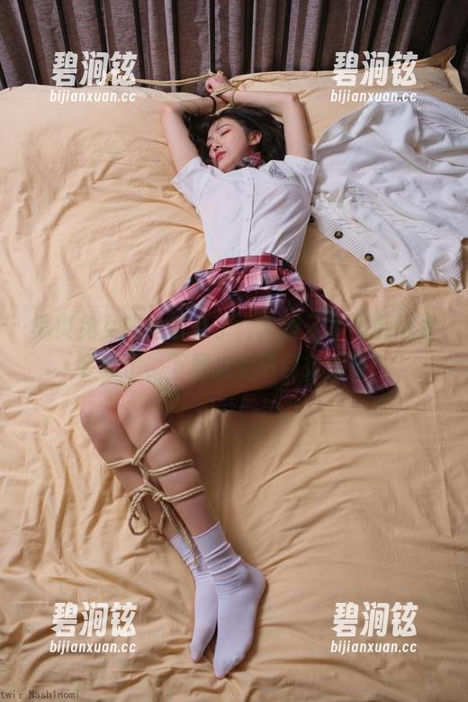 黑贞兔女郎全套来了，大梨子不是御姐太会玩了，下载之后请自行感受！