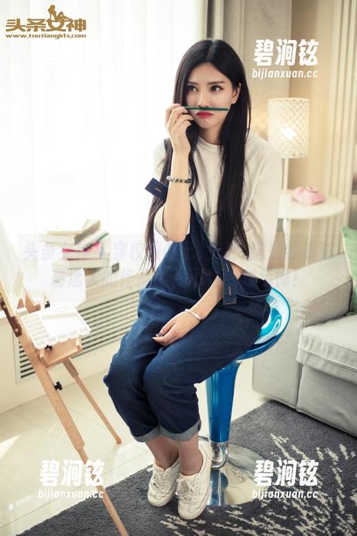 头条女神 - 穿校服的七姑娘：这是我看过最迷人的作品集，不看绝对后悔！