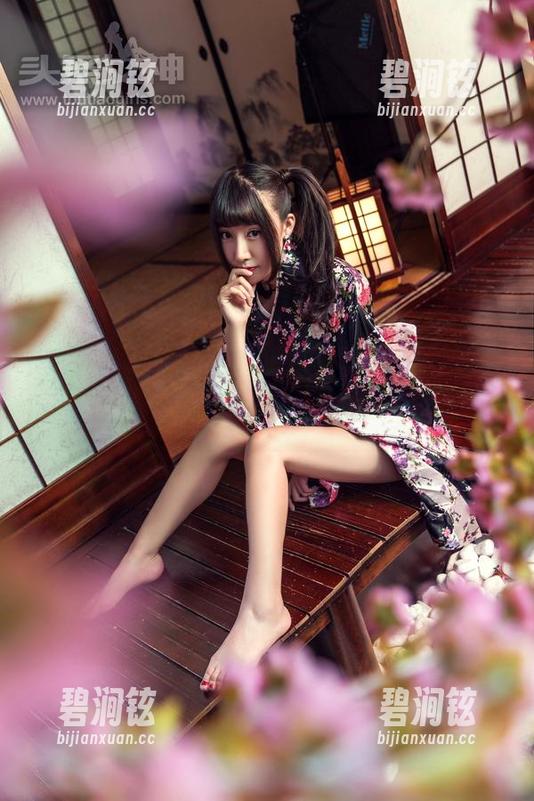 头条女神 - 原图鉴赏：这就是女神杨漫妮baby，如何在照片中绽放她的光辉！