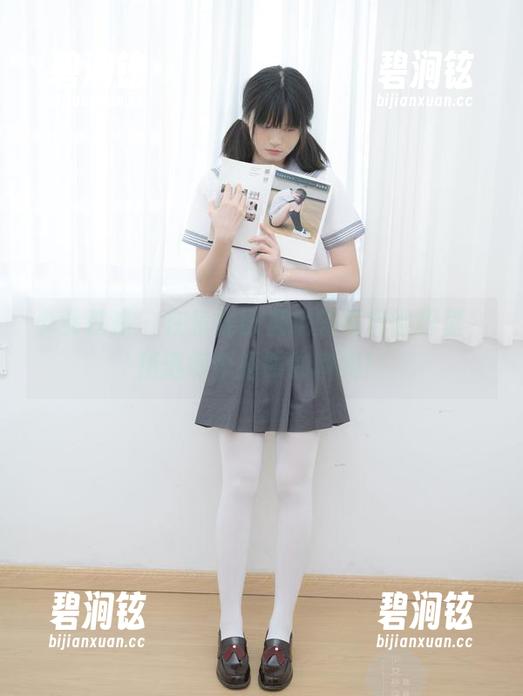 少女秩序 - 在乐栀比基尼的写真世界里，精选每个耀眼的瞬间！