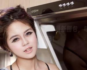 尤物馆 – 俞公主的女王气息尽在最新图包，每一帧都让心动不已！