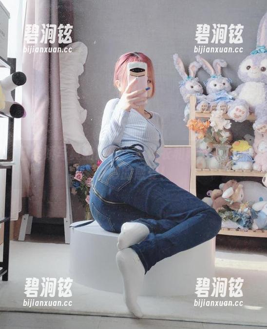 日奈娇 日奈娇写真的原图:连体衣和阳光碰撞出奇妙的感受!