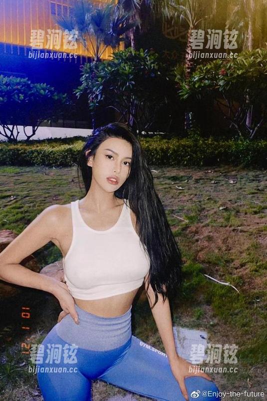 微密圈 - 李嘉欣97的全套剧情，快来下载，保证让你眼前一亮！