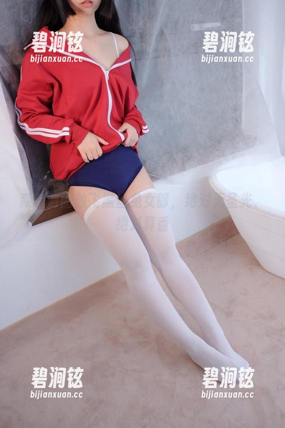 森萝财团放飞黑丝免女郎，绝对无圣光、绝对真香