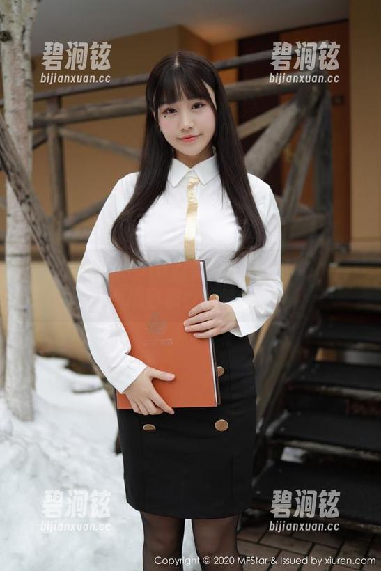 模范学院-SiByl李思宁 模范学院 - 当SiByl李思宁化身JK女神,整个摄影棚都被惊艳了!