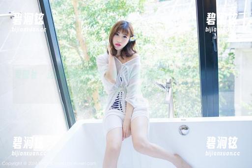 爱蜜社 - 这组杨紫嫣短裤写真，跟图库里的其他作品比，也是‘短’得可以啊！