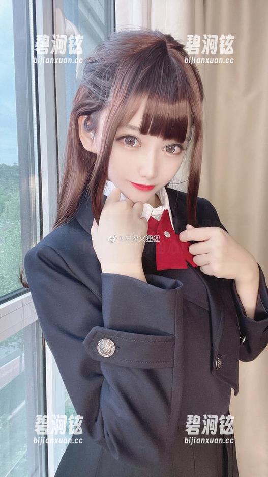神探火狸狸的美脚写真集：原图里的每一寸都能撩动你的心！