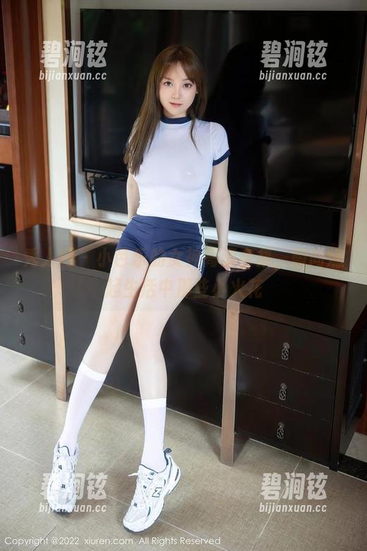 秀人网 - 小芭乐的女神高清合集，瞬间燃起生活中那些小火花