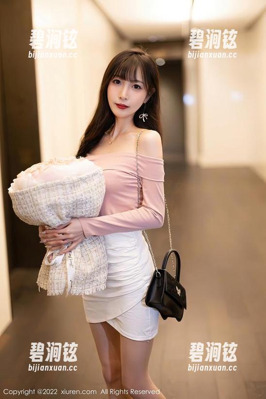 秀人网 - 轻松观看！灿宝修女合集，有种说不出的吸引力