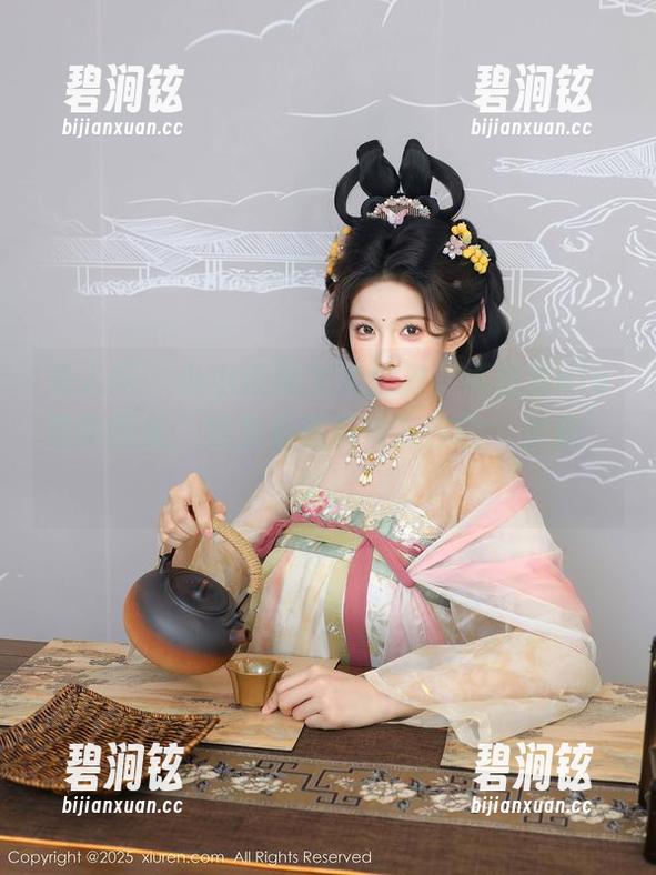 秀人网 - 小小校服大大魅力，绮里嘉ula写真图集，快来看看有没有你的‘学霸’梦！