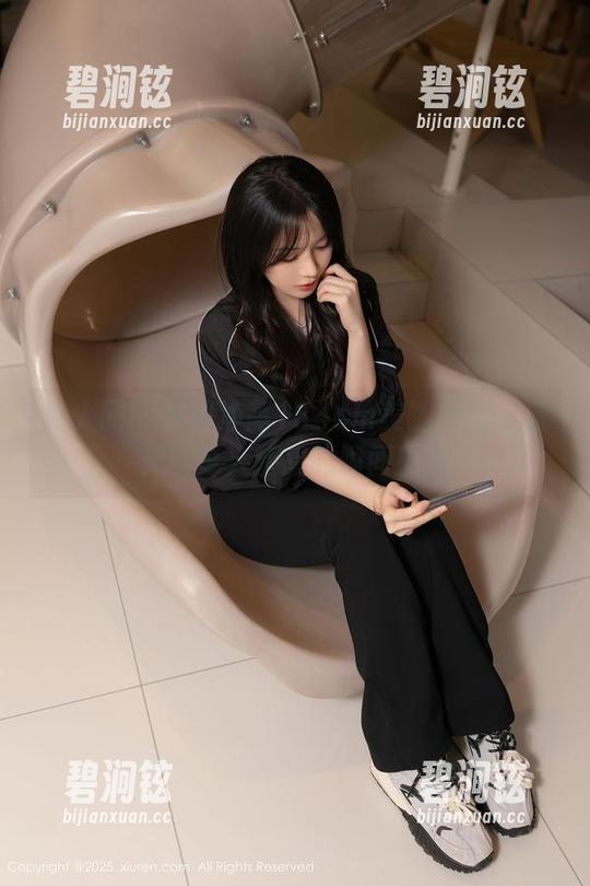 秀人网-葛征净高184cm 秀人网 - 葛征净高184cm美腿精选:腿美到令人窒息的瞬间捕捉