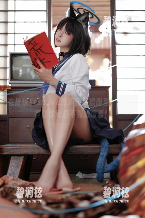 在纸悦Etsu_ko的玛丽体操服里，精选写真让你意想不到的惊喜！