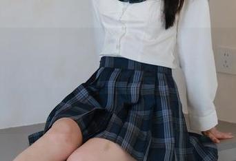 绮梦摄影 – 章章棉袜图集来了！袜子的魅力与我的生活比拼，谁会赢？更新就知道！