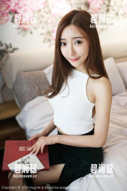 美媛馆 - 李七喜最新美足照片，原以为不会爱，结果一发不可收拾！