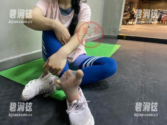 若若老师 微密圈 - 若若老师席卷浴室:全集大放送,下载后欢乐无边!